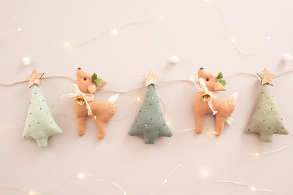 Christmas Deer Garland