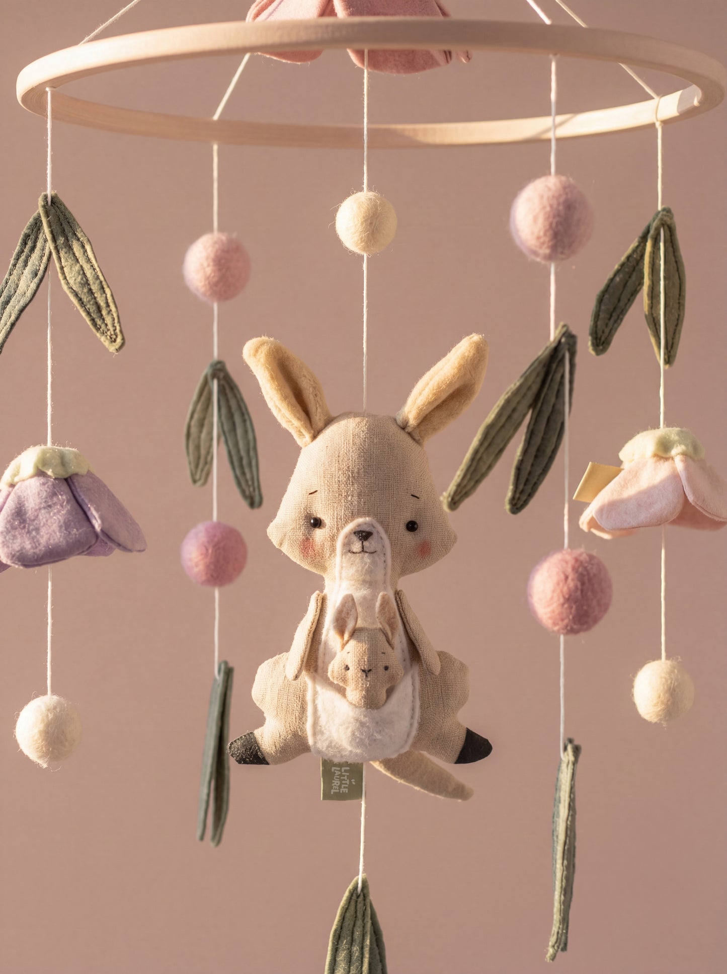 Móvil canguro para bebé