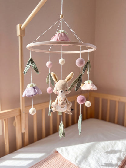 Móvil canguro para bebé