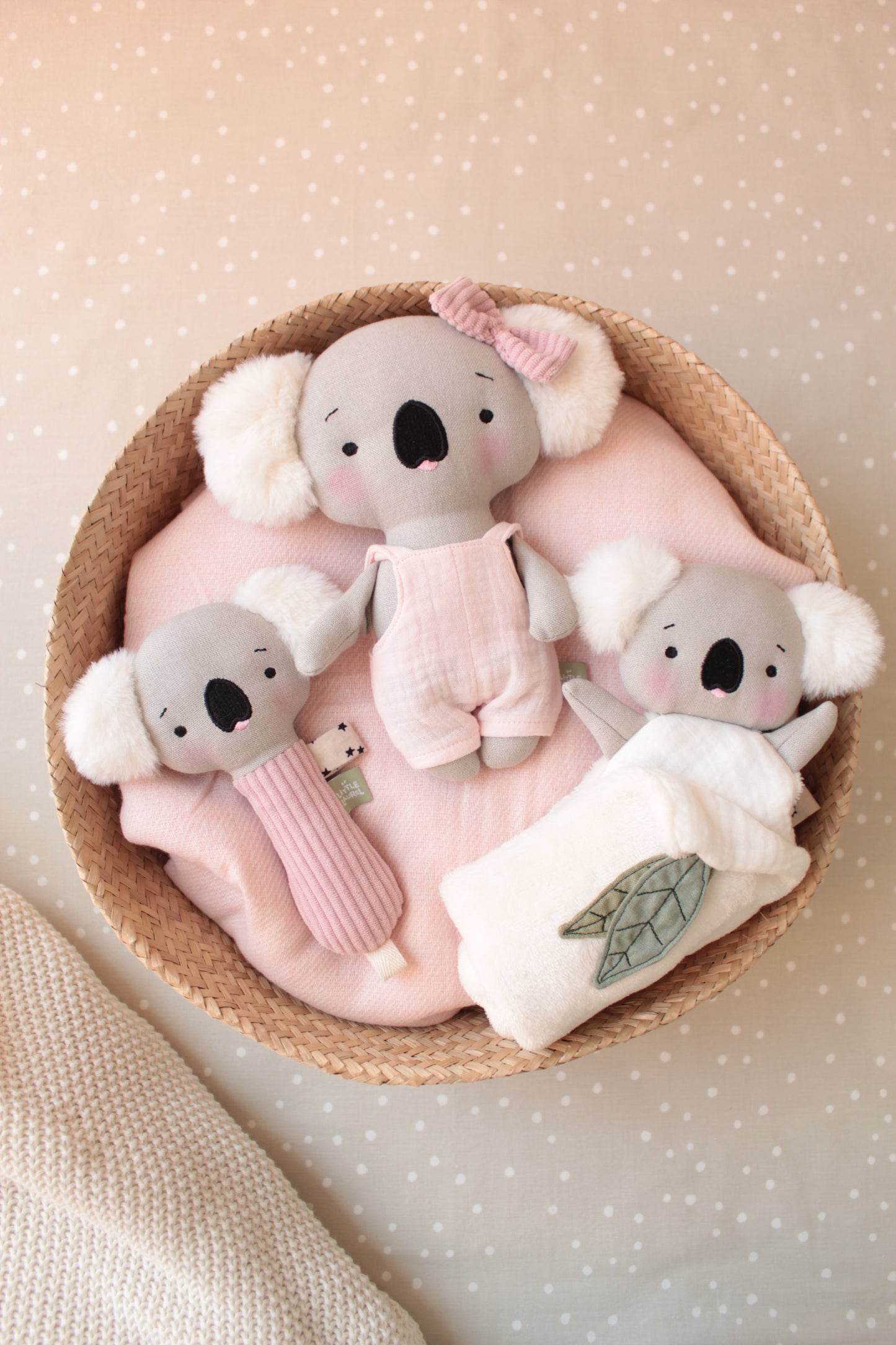 Baby Girl Maraca – Lila, Koala