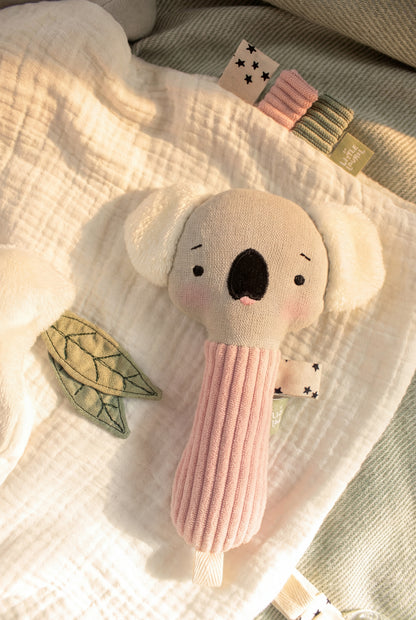 Baby Girl Maraca – Lila, Koala