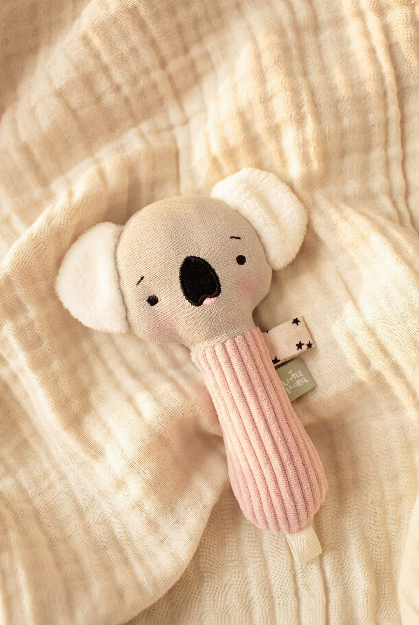 Baby Girl Maraca – Lila, Koala
